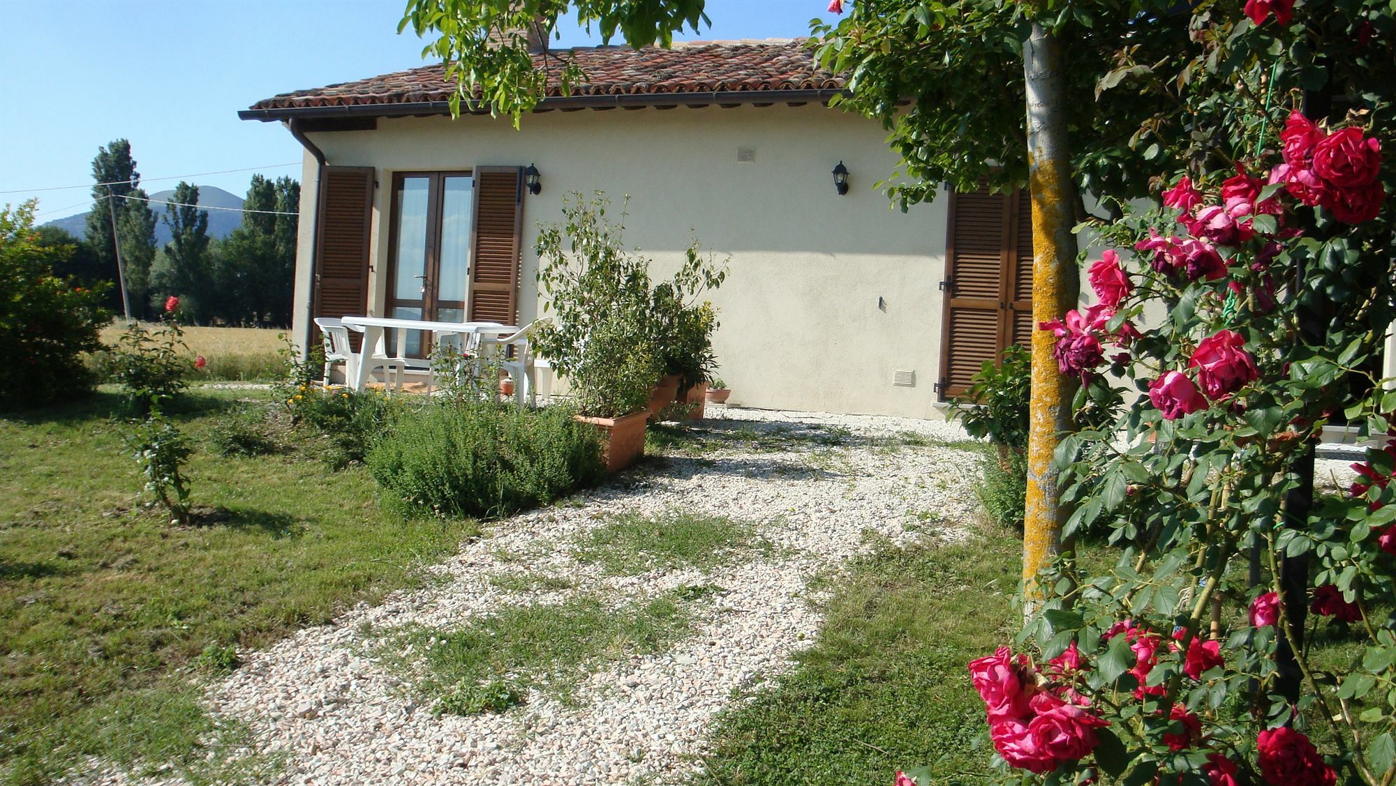 Fontecese Aparthotel Gubbio Kültér fotó